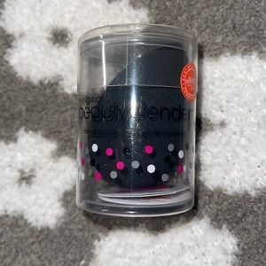 The original beauty blender